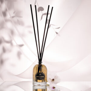 Satin Touch - ros, agarträ och vanilj