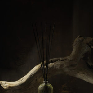 Ambra - sandelträ, mysk och gvajakträ