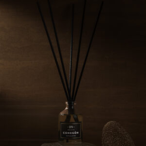 Conegòn - persika, ros och vanilj